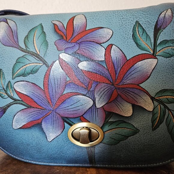 Anuschka Hand Painted Leather Shoulder Bag Blue Floral Turnlock - Picture 4 of 16